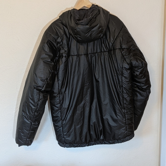 Dually Belay Parka Black w gold emblem - Picture 2 of 5